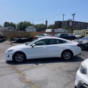 صورة 3 لـ 2023 Hyundai SONATA SE