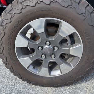2018 JEEP WRANGLER UNLIMITED SAHARA — миниатюра 17