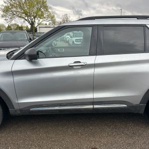 FORD EXPLORER XLT - 4