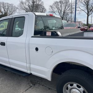 FORD F-150 XL - 6