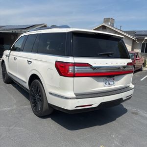 LINCOLN NAVIGATOR RESERVE - 5