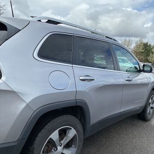 JEEP CHEROKEE LIMITED - 9