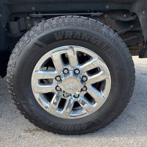 2019 Chevrolet SILVERADO 3500HD LTZ — миниатюра 18
