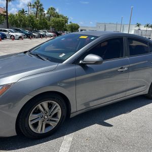2019 Hyundai ELANTRA SEL 照片 2