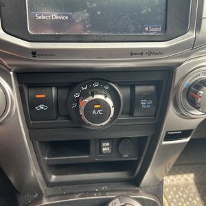 2018 Toyota 4RUNNER SR5 PREMIUM 缩略图 38