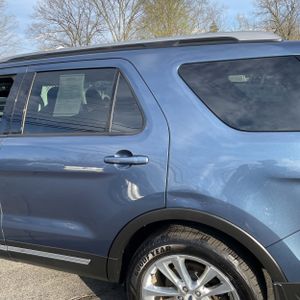 FORD EXPLORER XLT - 6