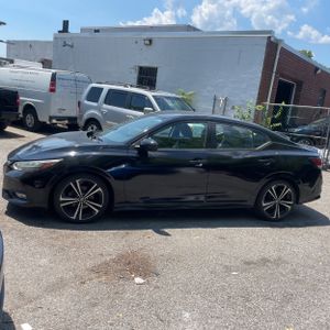 2021 Nissan SENTRA SR 照片 3