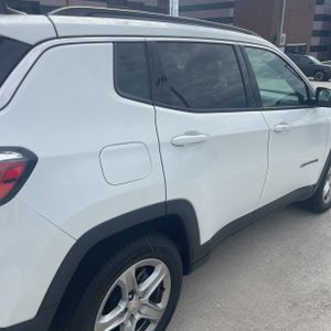 2023 JEEP COMPASS LATITUDE — фото 9