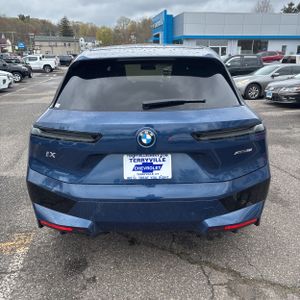 BMW IX XDRIVE50 - 7