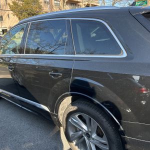 AUDI Q7 PREMIUM PLUS - 5