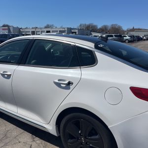 KIA OPTIMA PLUG-IN HYBRID EX - 6