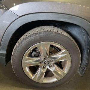 2018 Toyota HIGHLANDER LIMITED — миниатюра 17