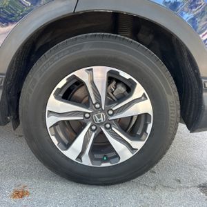 صورة 18 لـ 2020 Honda CR-V LX