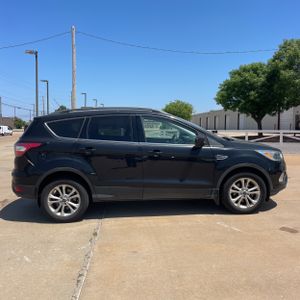 FORD ESCAPE SE - 10