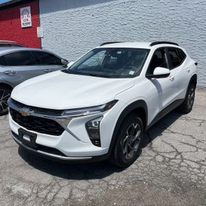 2024 Chevrolet TRAX LT — фото 1