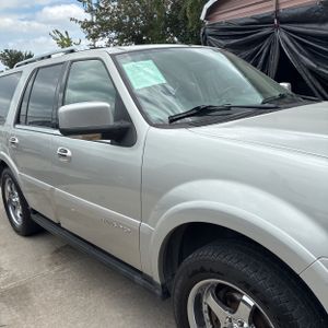 صورة مصغرة 11 لـ 2006 Lincoln NAVIGATOR LUXURY