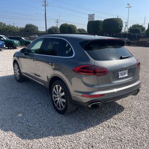 صورة 5 لـ 2016 Porsche CAYENNE BASE