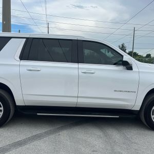 2024 Chevrolet SUBURBAN LT photo 11
