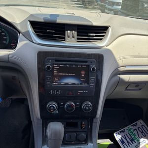 2015 Chevrolet TRAVERSE LT — миниатюра 39