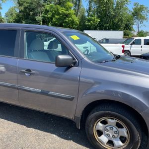 2015 Honda PILOT LX — миниатюра 13