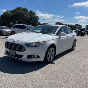 FORD FUSION SE - 1