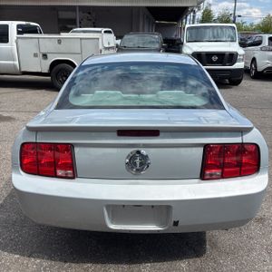 FORD MUSTANG V6 DELUXE - 7