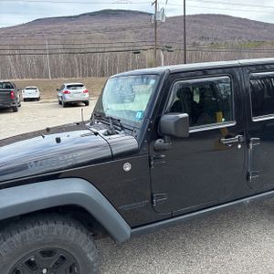 JEEP WRANGLER UNLIMITED WILLYS WHEELER - 2