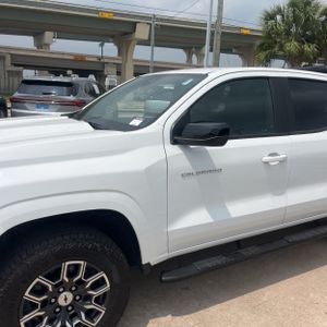 CHEVROLET COLORADO - 2