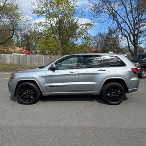 JEEP GRAND CHEROKEE LAREDO X - 3