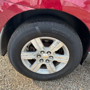 2010 Chevrolet TRAVERSE LT photo 19
