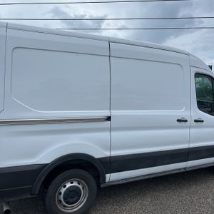 FORD TRANSIT 150 - 9