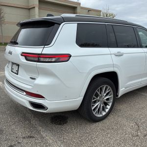 JEEP GRAND CHEROKEE L SUMMIT - 9