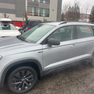 VOLKSWAGEN TAOS S 4MOTION - 2