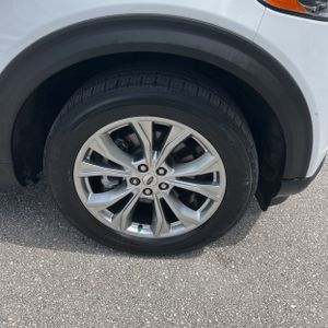 2020 FORD EXPLORER XLT — миниатюра 19