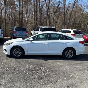 HYUNDAI SONATA SE - 3