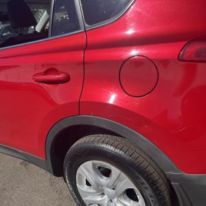 2015 Toyota RAV4 LE 照片 6