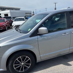 DODGE GRAND CARAVAN GT - 2