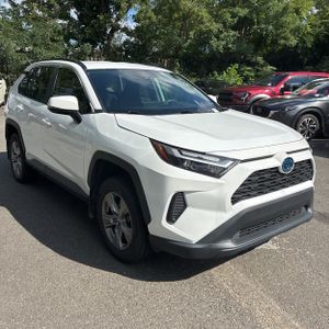 2024 Toyota RAV4 HYBRID XLE — фото 12