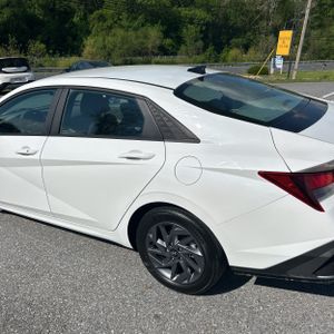 HYUNDAI ELANTRA SEL - 6