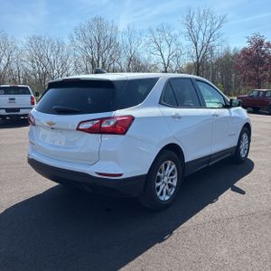 CHEVROLET EQUINOX LS - 8