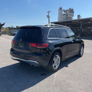 MERCEDES-BENZ GLB - 8