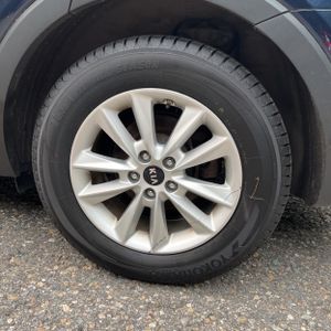 صورة مصغرة 18 لـ 2019 KIA SORENTO LX