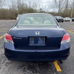 HONDA ACCORD LX - 7