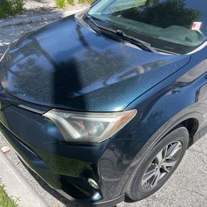 صورة 57 لـ 2018 Toyota RAV4 XLE
