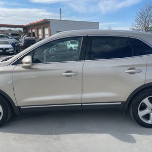 LINCOLN MKC BASE - 4