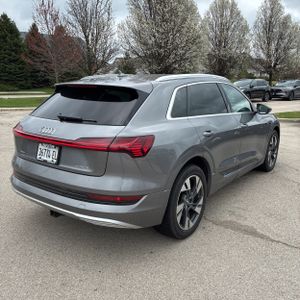 AUDI E-TRON QUATTRO PREMIUM PLUS - 8