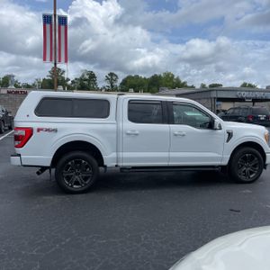2023 FORD F-150 LARIAT photo 10