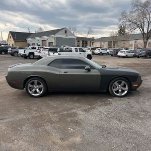 DODGE CHALLENGER R/T - 10