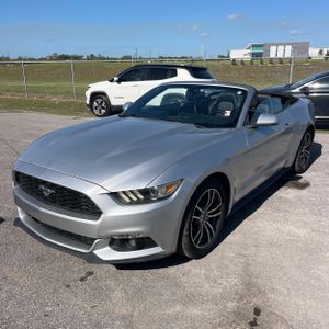 FORD MUSTANG ECOBOOST PREMIUM - 1