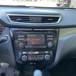 صورة مصغرة 36 لـ 2016 Nissan ROGUE SV
